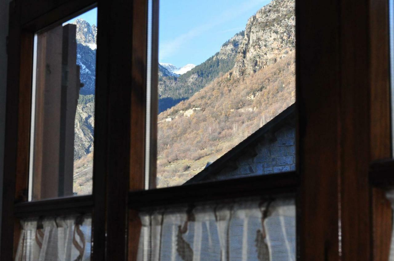 Residencial Valle De Benasque Extérieur photo